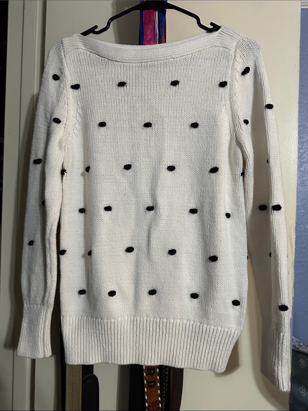 Loft Fashion Cream Crewneck Sweater with Black Dot Texture